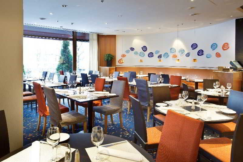 Scandic Park 4* Helsínquia